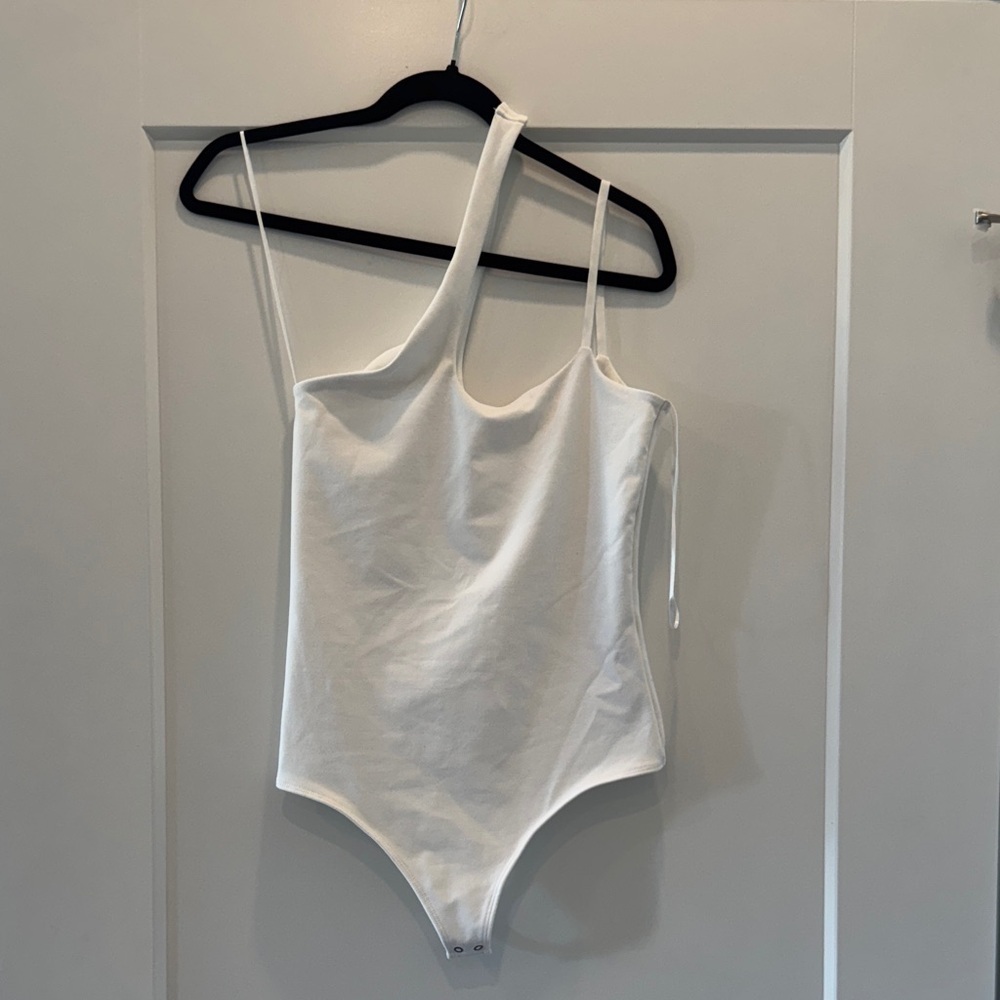 Abercrombie & Fitch White One-Shoulder Strap Bodysuit